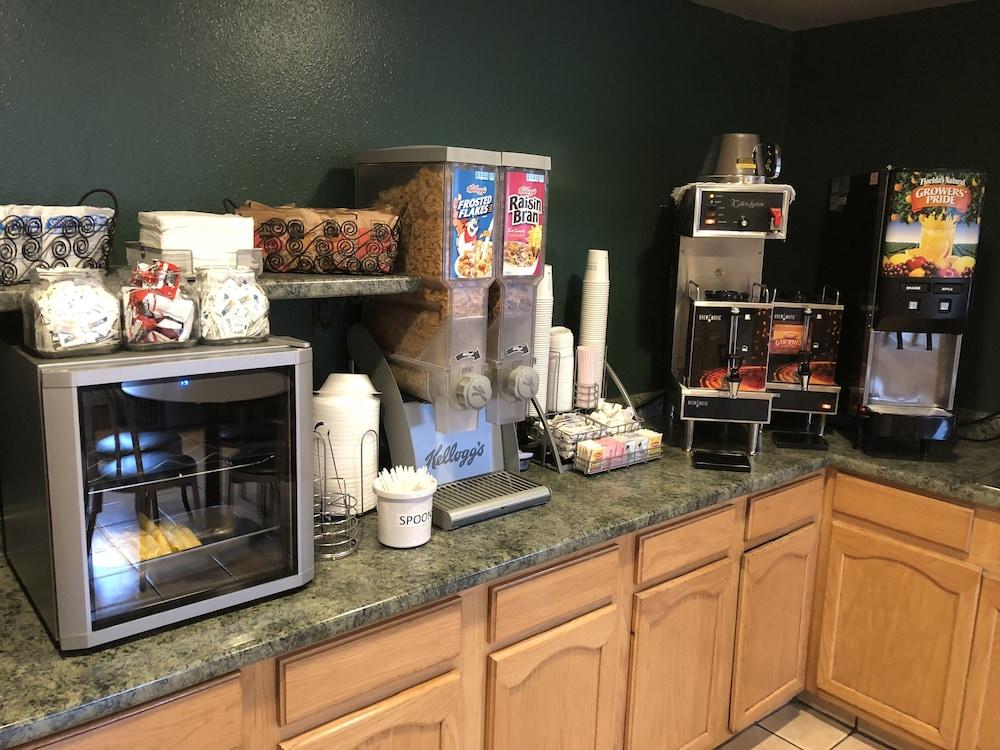 Super 8 By Wyndham Coeur D'Alene Motel Eksteriør bilde